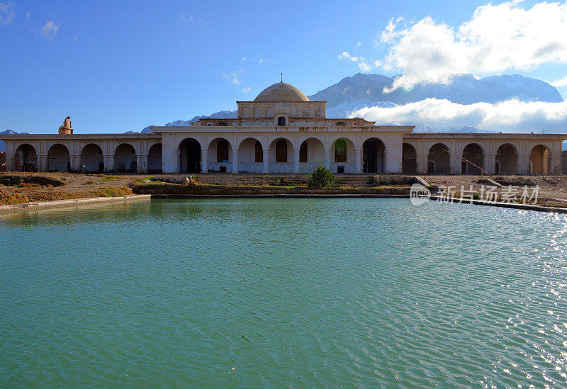 Jahan Nama宫殿和倒影池，库姆，巴尔赫省，阿富汗